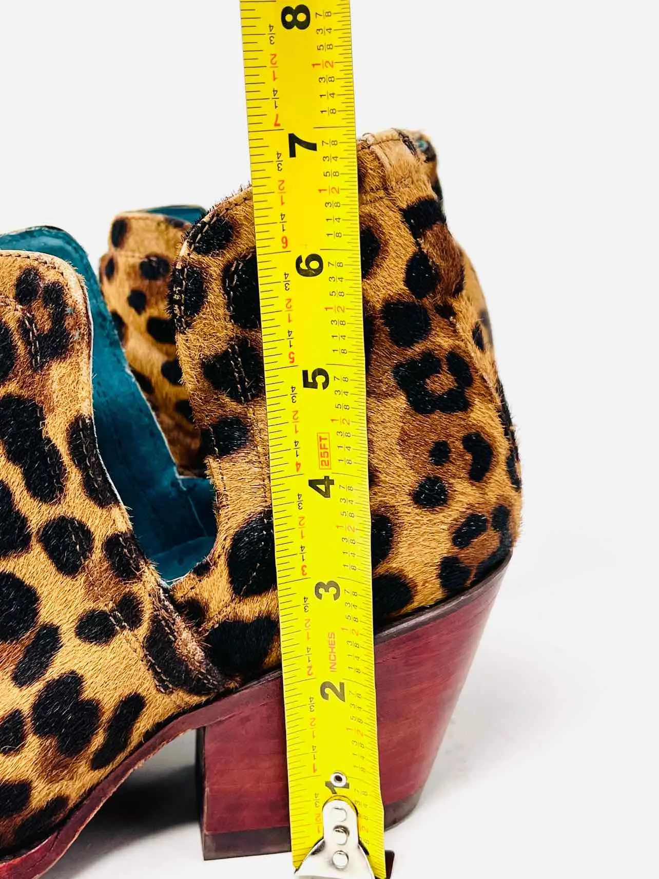 Ariat Size 8.5 Tan/Black Animal Print Cowhide AS IS Shoes Ankle Boots