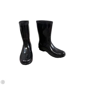 Boots Designer By Ugg In Black, Size: 8