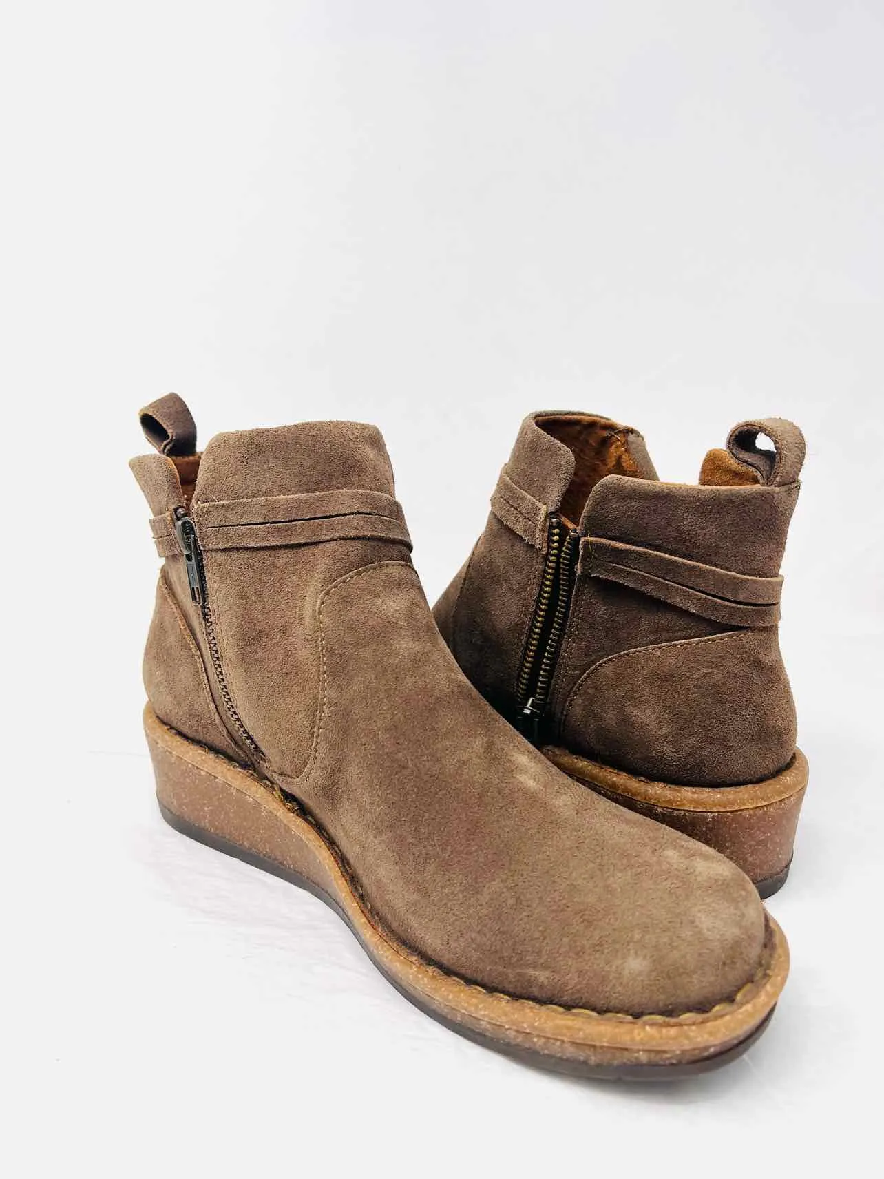 Born Size 10 Taupe Knot Suede W/ BOX!!! Shoes Ankle Boots