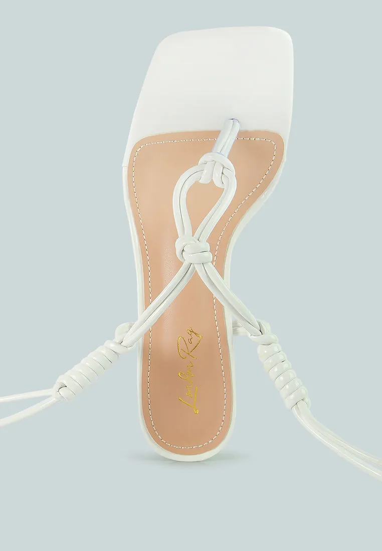 cassino thong chain heel sandals
