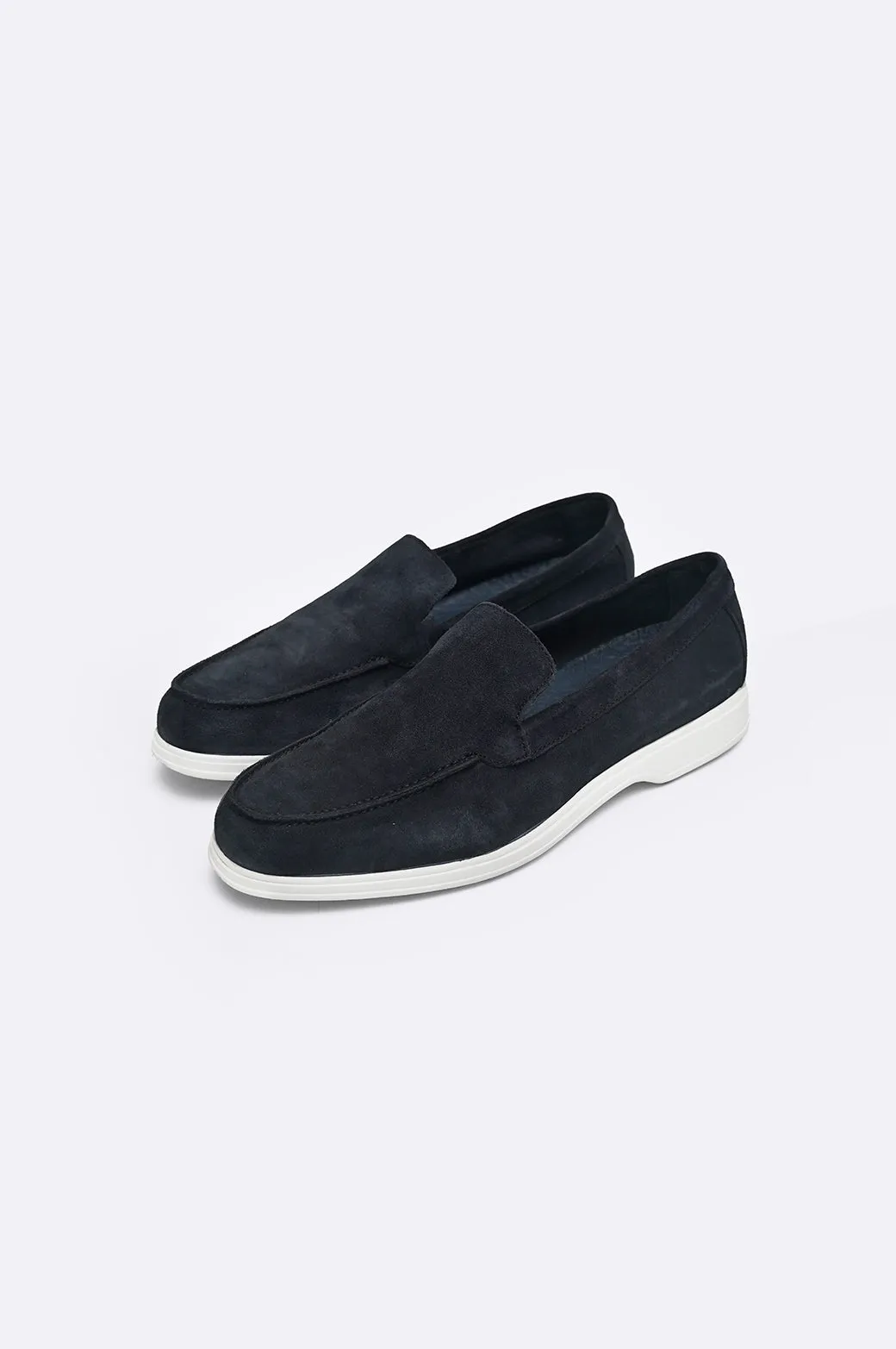 COMFORTABLE LEATHER LOAFERS