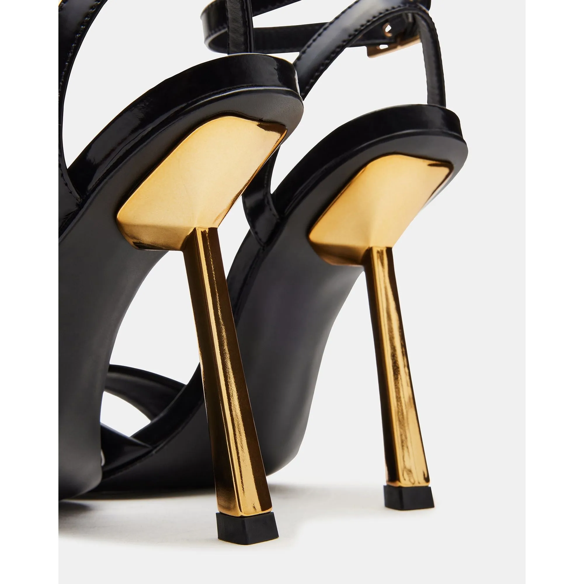 Daphney Black Leather