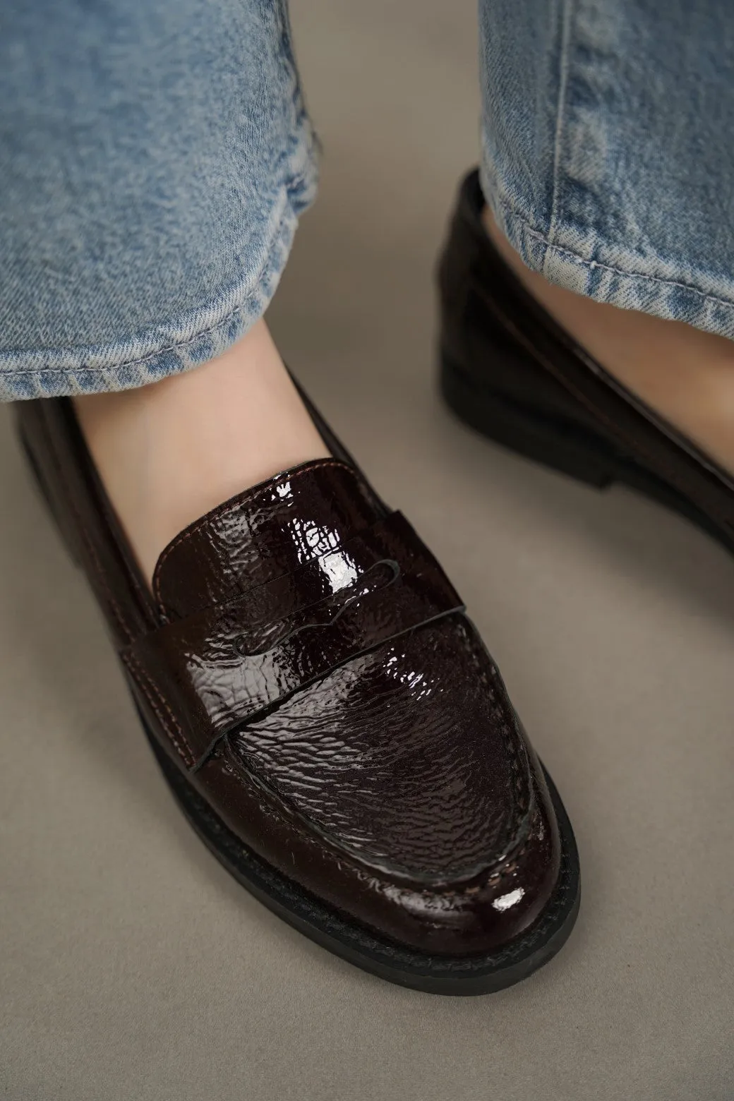 LEATHER PENNY LOAFERS