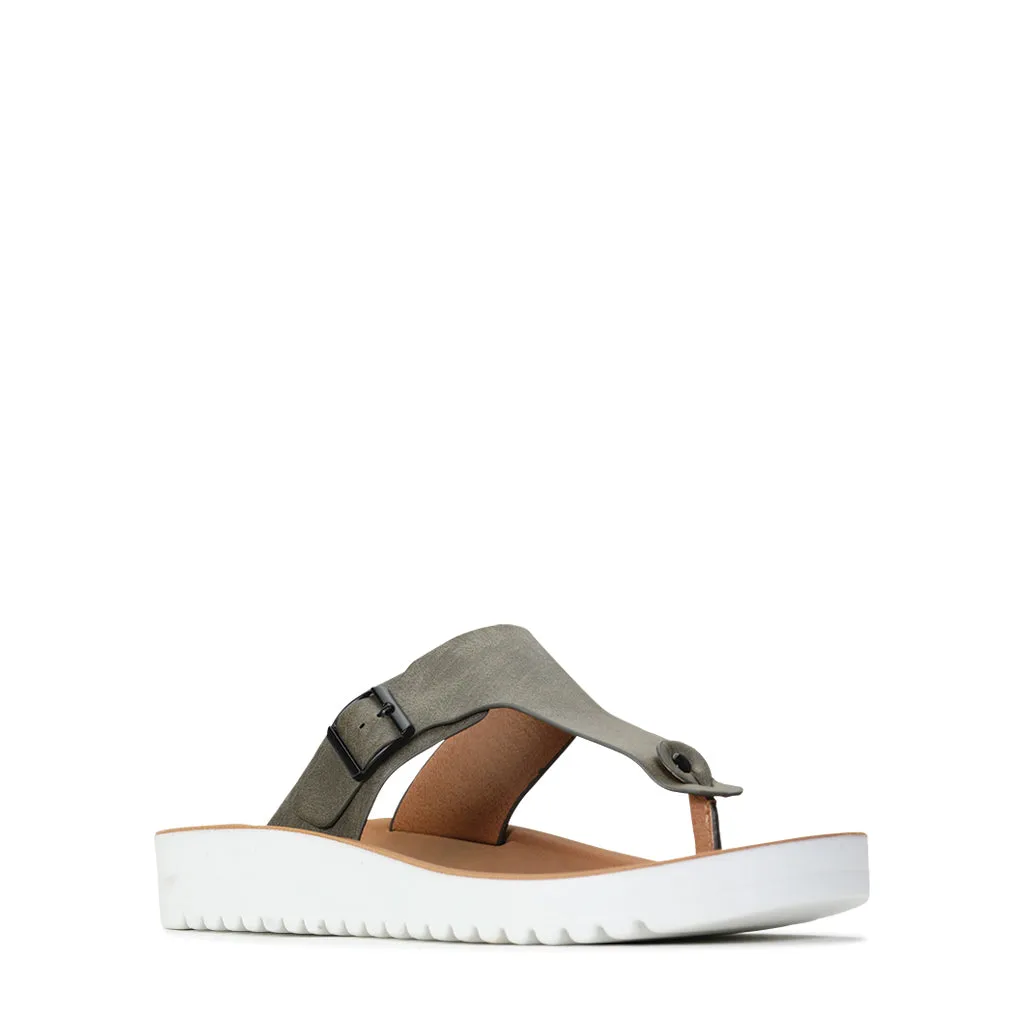 NINE SANDAL