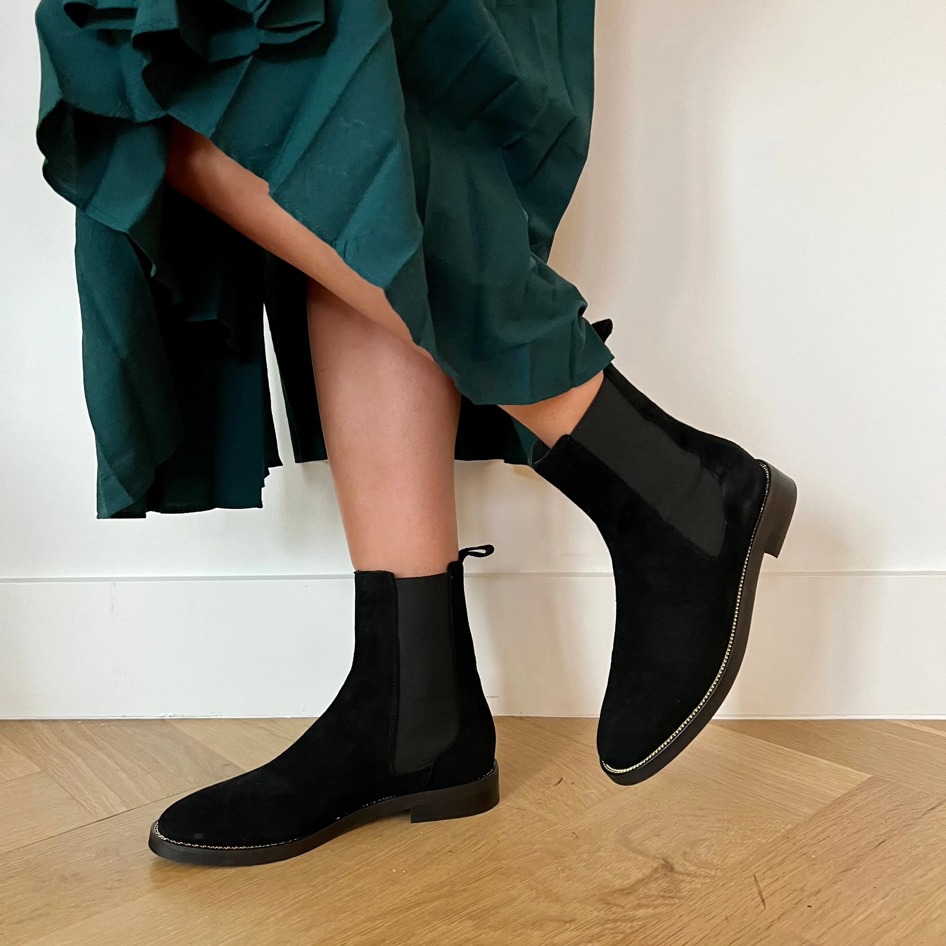 Pavia - Black Suede