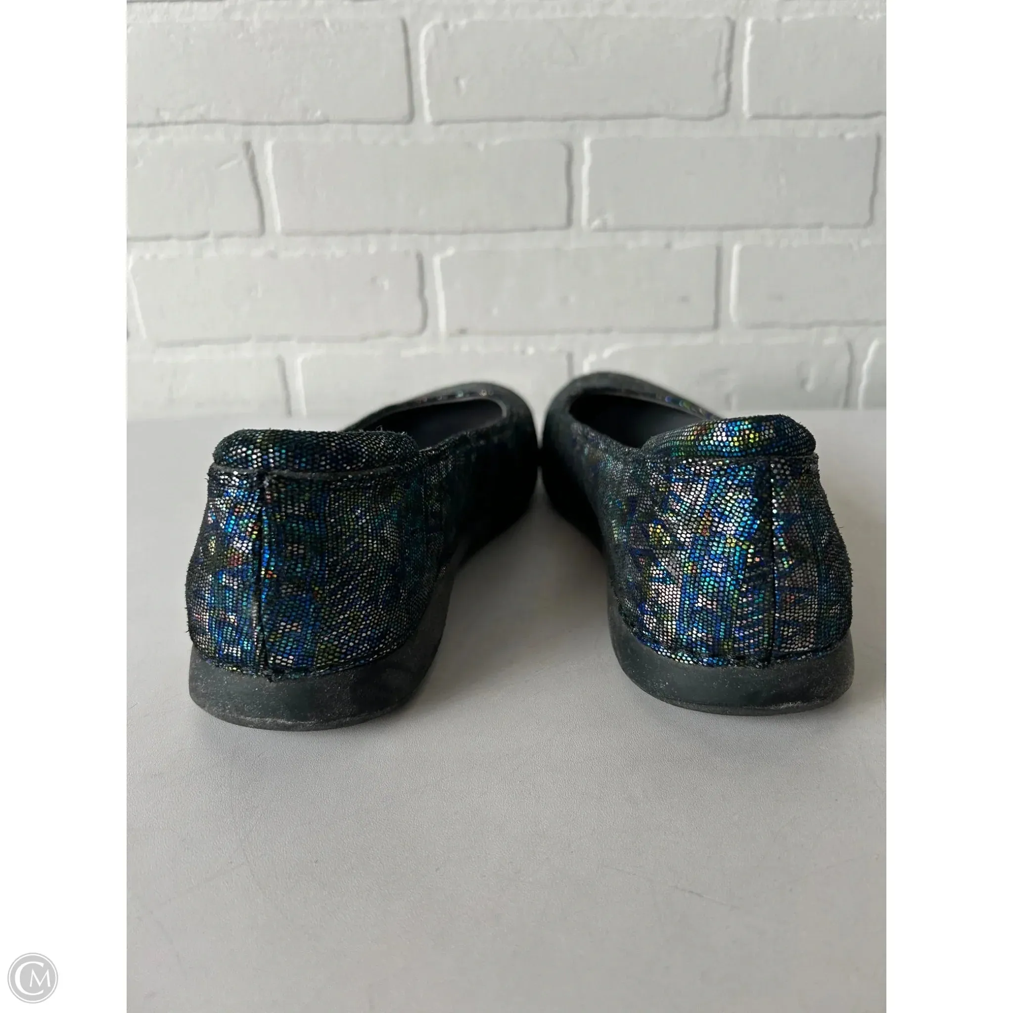 Shoes Flats By Alegria In Blue & Silver, Size: 7.5