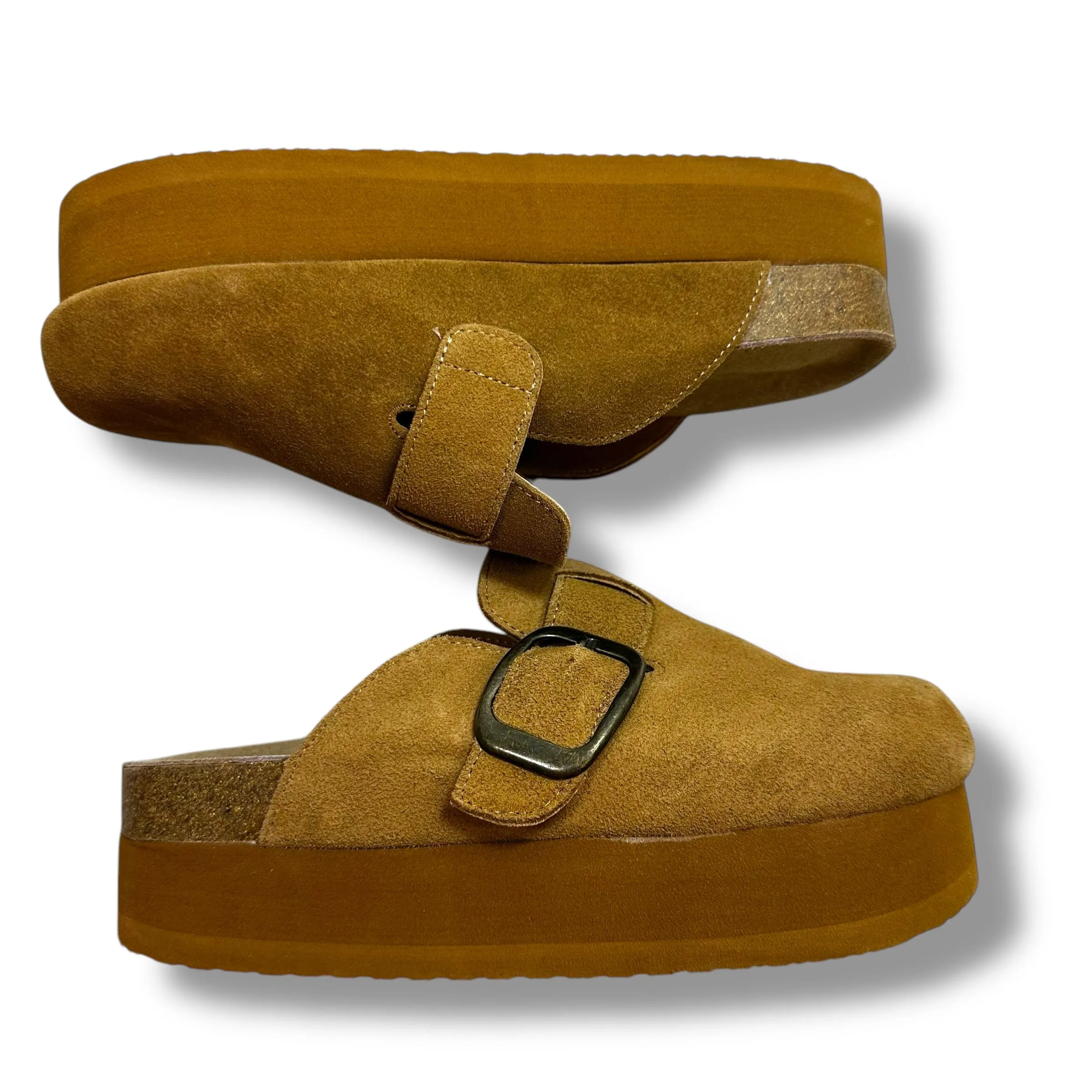 Shoes Flats By Cushionaire In Tan, Size: 8