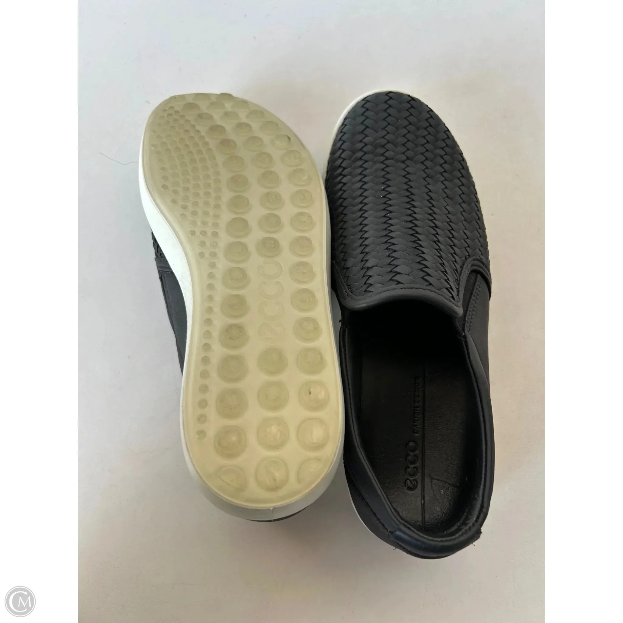 Shoes Flats By Echo In Black, Size: 8.5