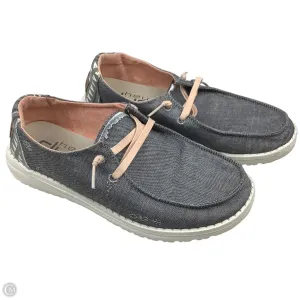 Shoes Flats By Hey Dude In Grey, Size: 6