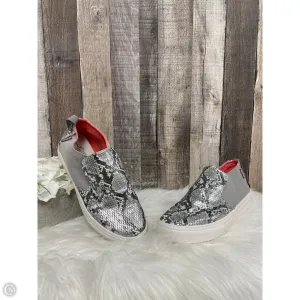Shoes Flats By Hey Dude In Silver, Size: 8