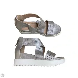 Shoes Heels Wedge By Steve Madden In Silver, Size: 8