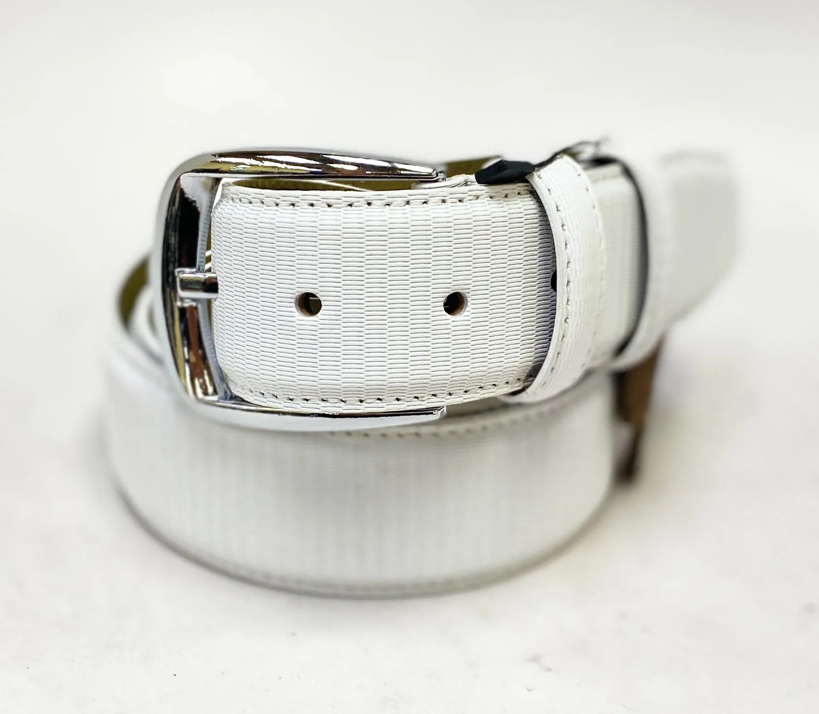Style: 811200-White