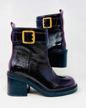 Vince Camuto Size 8 Oxblood/Gold Buckle(s) Patent Leather Shoes Boots
