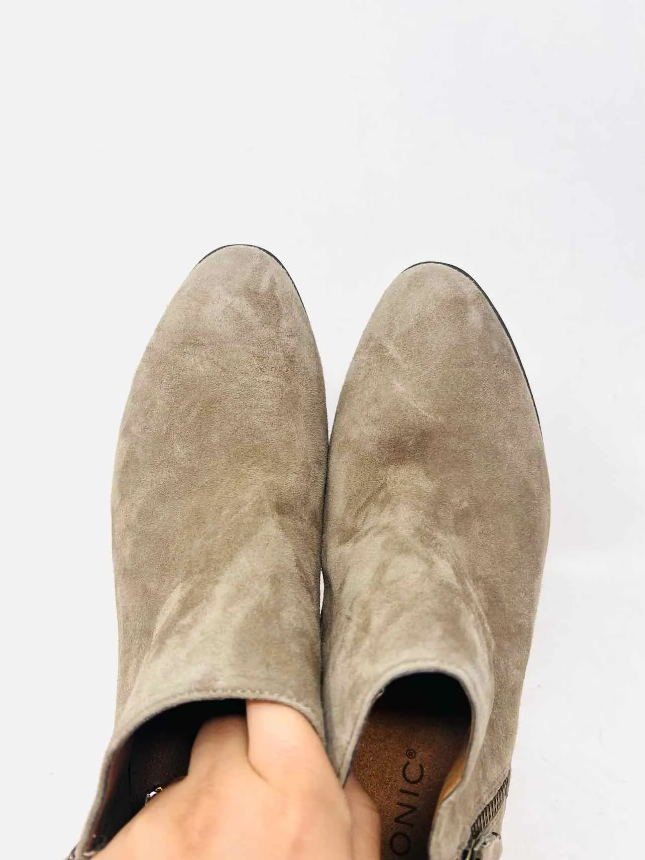 Vionic Size 8 Taupe Zipper Suede Shoes Ankle Boots
